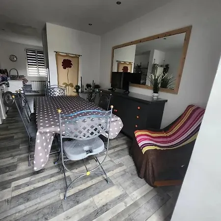 Maison Confortable Et Bien Equipee Au Havre. *